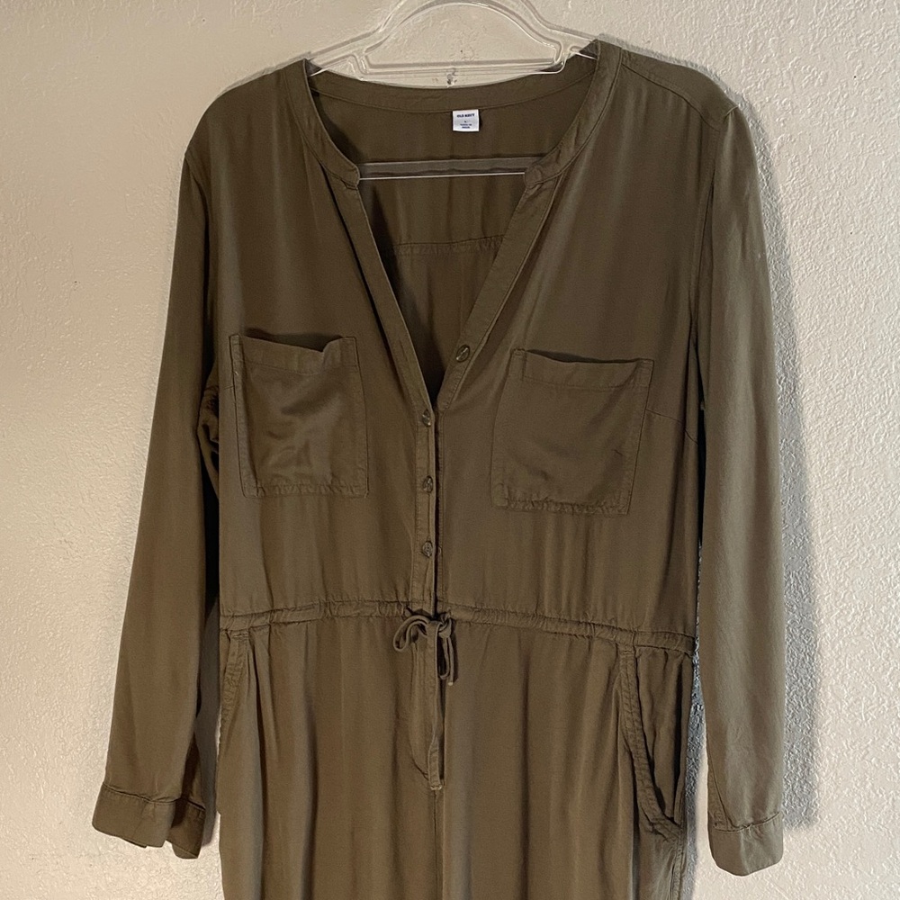 Old Navy Olive Green Button-Down jumpsuit Size L